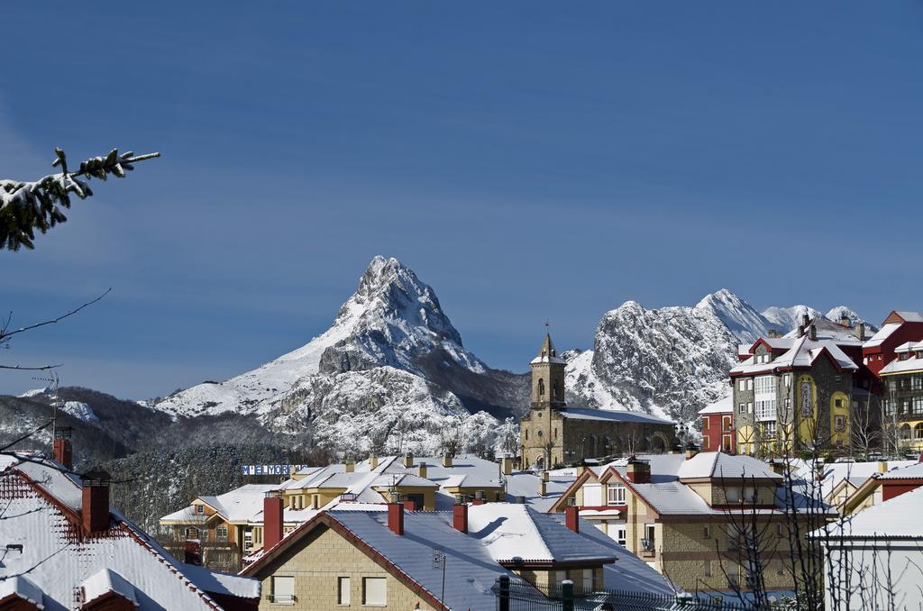 Hotel Presa Riaño Eksteriør billede