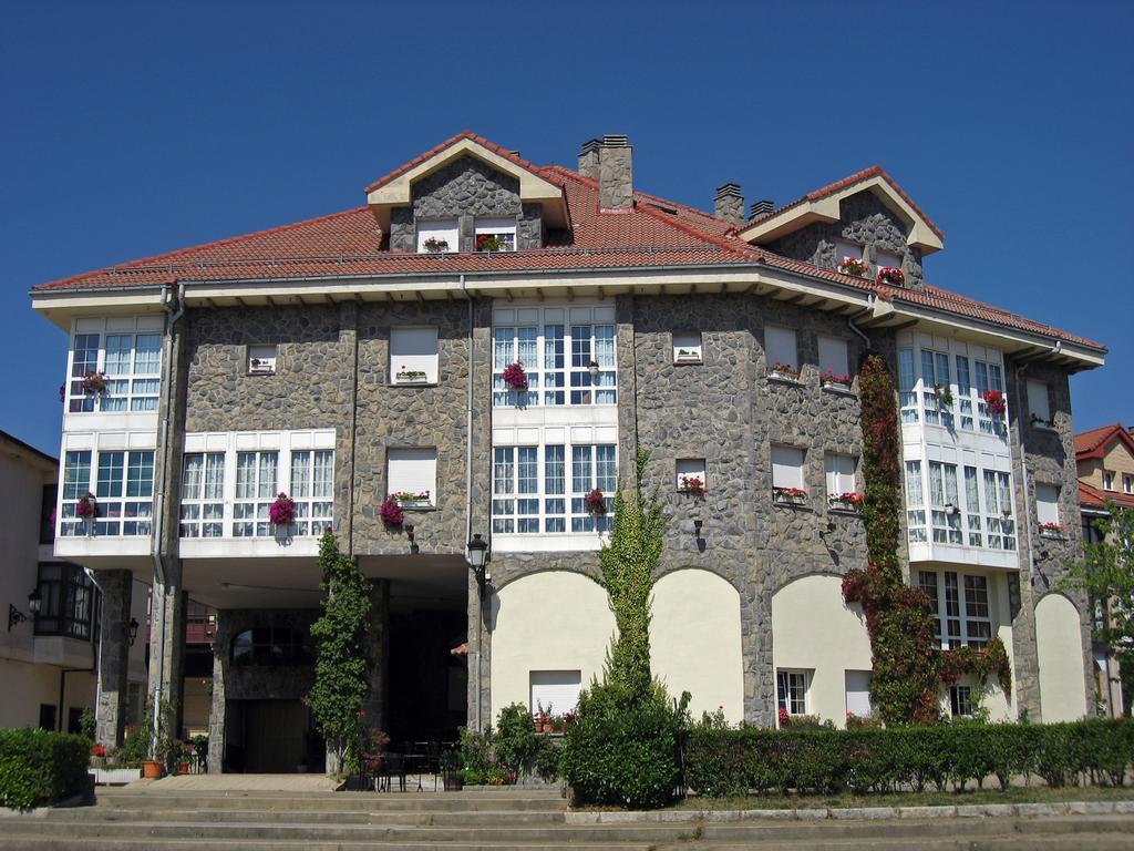 Hotel Presa Riaño Eksteriør billede